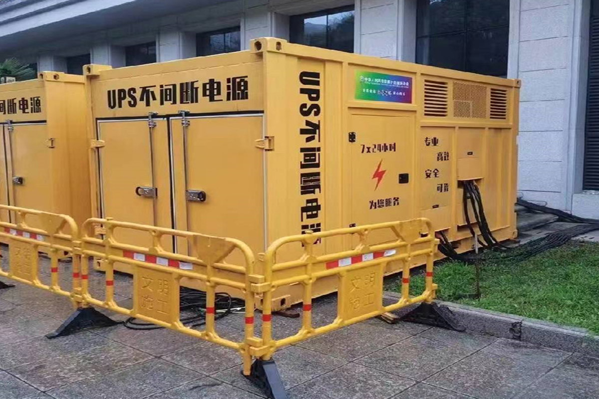 塔河发电机租赁施工现场